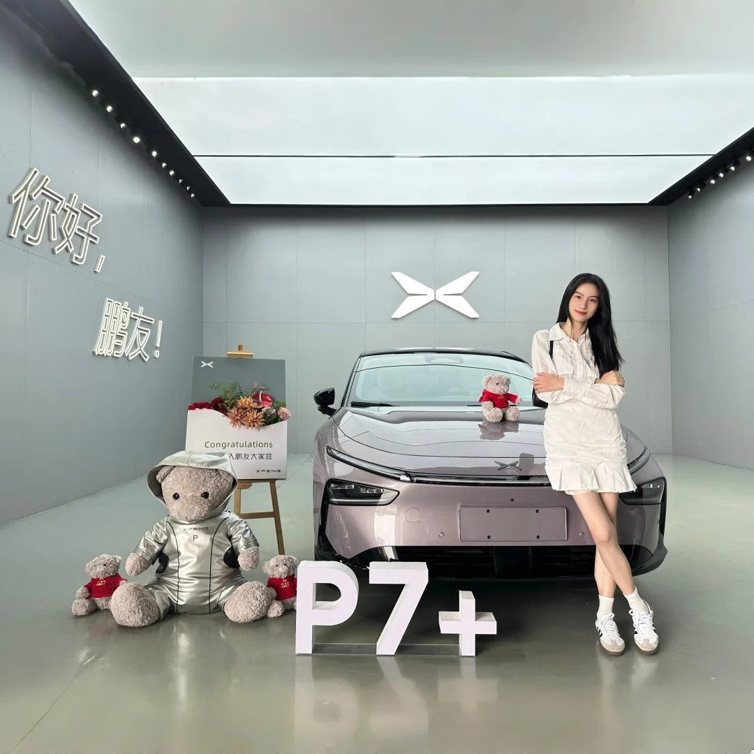XPENG Delivery Flower Box